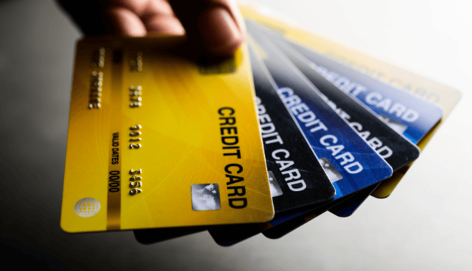 クレジットカードの理想的な枚数は何枚持ち？複数枚持ちで最強の組み合わせと上手な使い分け術